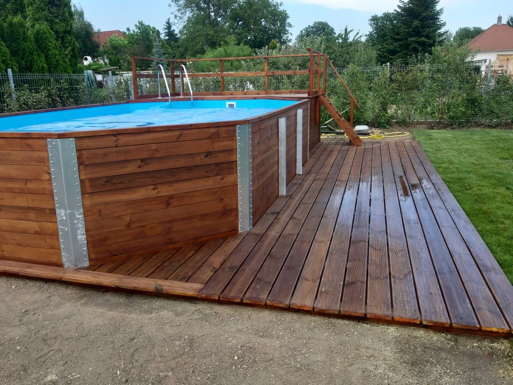 Gerendavázas medence építés