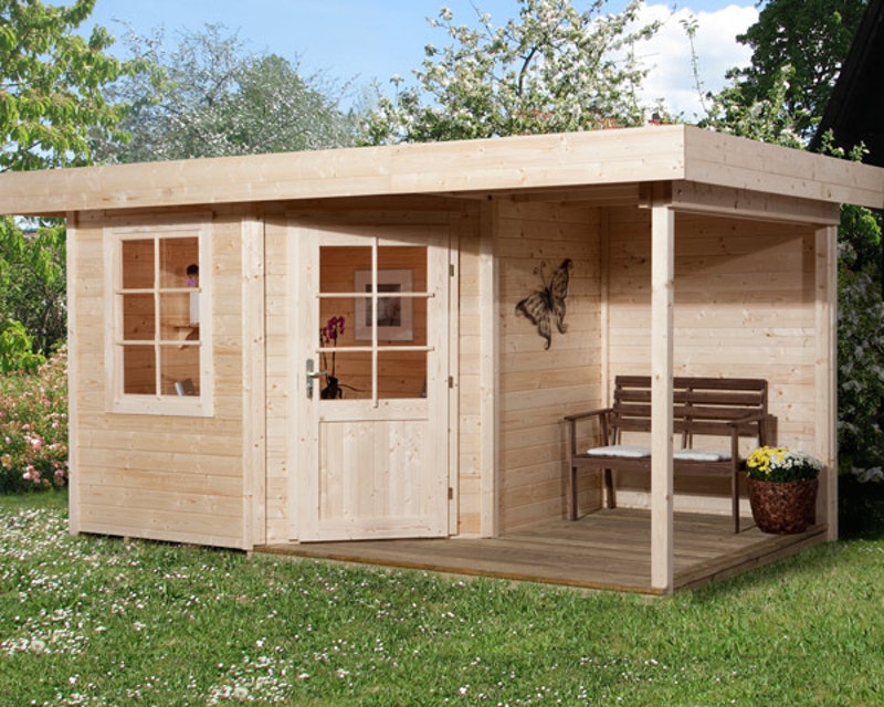 Lapostetős faház Weka 213 szerszámtároló fatárolóval