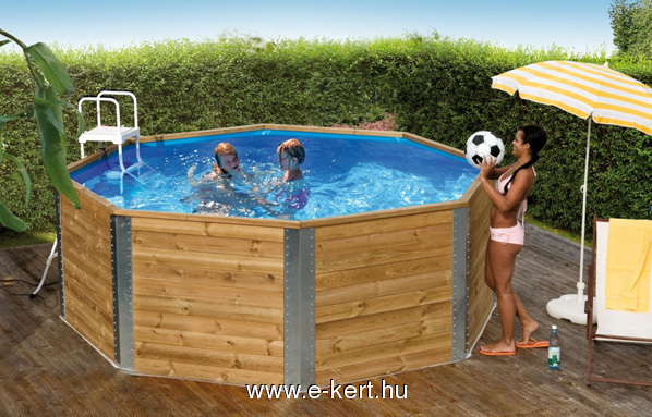 Trinidad kerti famedence építés Weka medence építése fából különböző méretekben