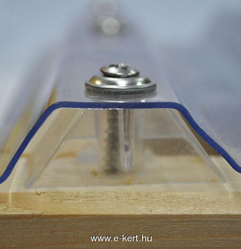 Szerszámtároló tetőfedése